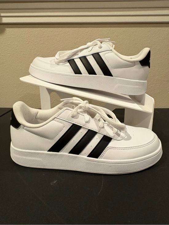adidas Other - Adidas Breaknet 2.0 Kids White Tennis School Shoes Youth Size 4Y